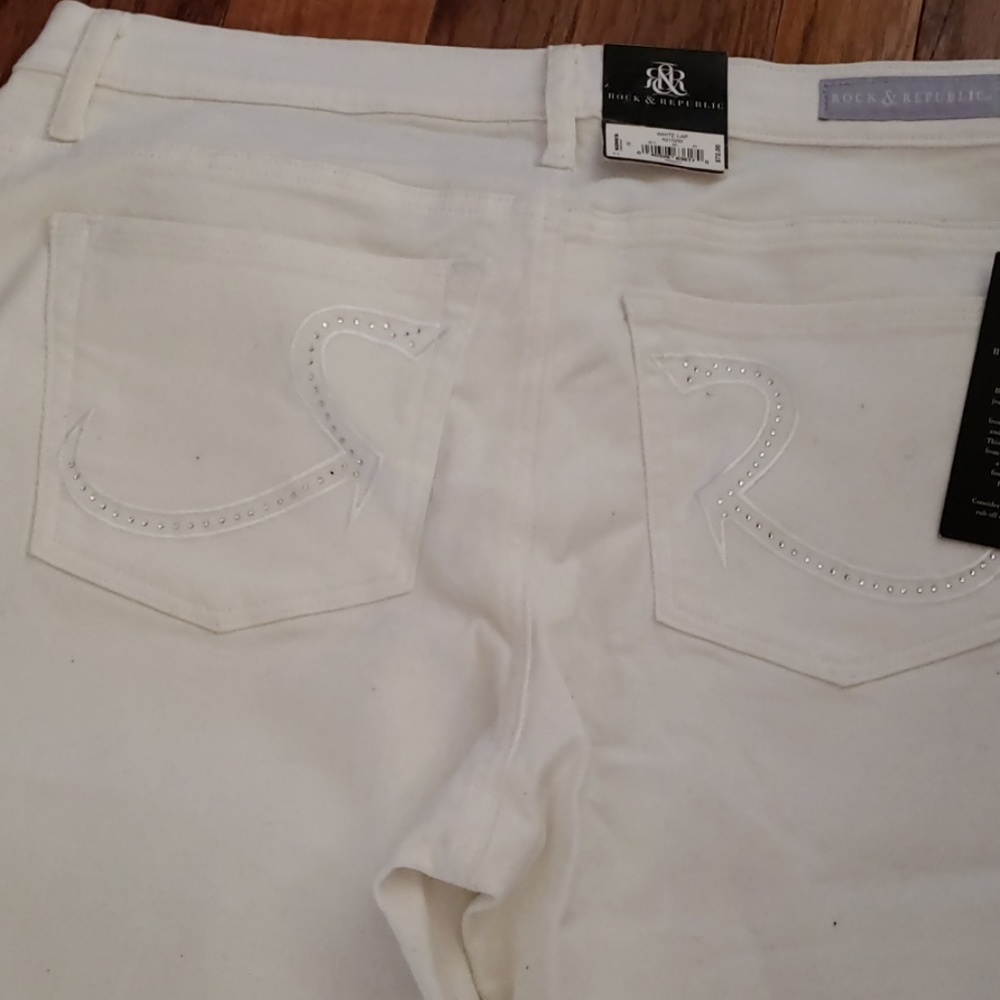 Rock And Republic Womens Jeans Size 16 retails 72